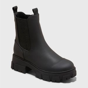 A new day water repellent winter black boots new